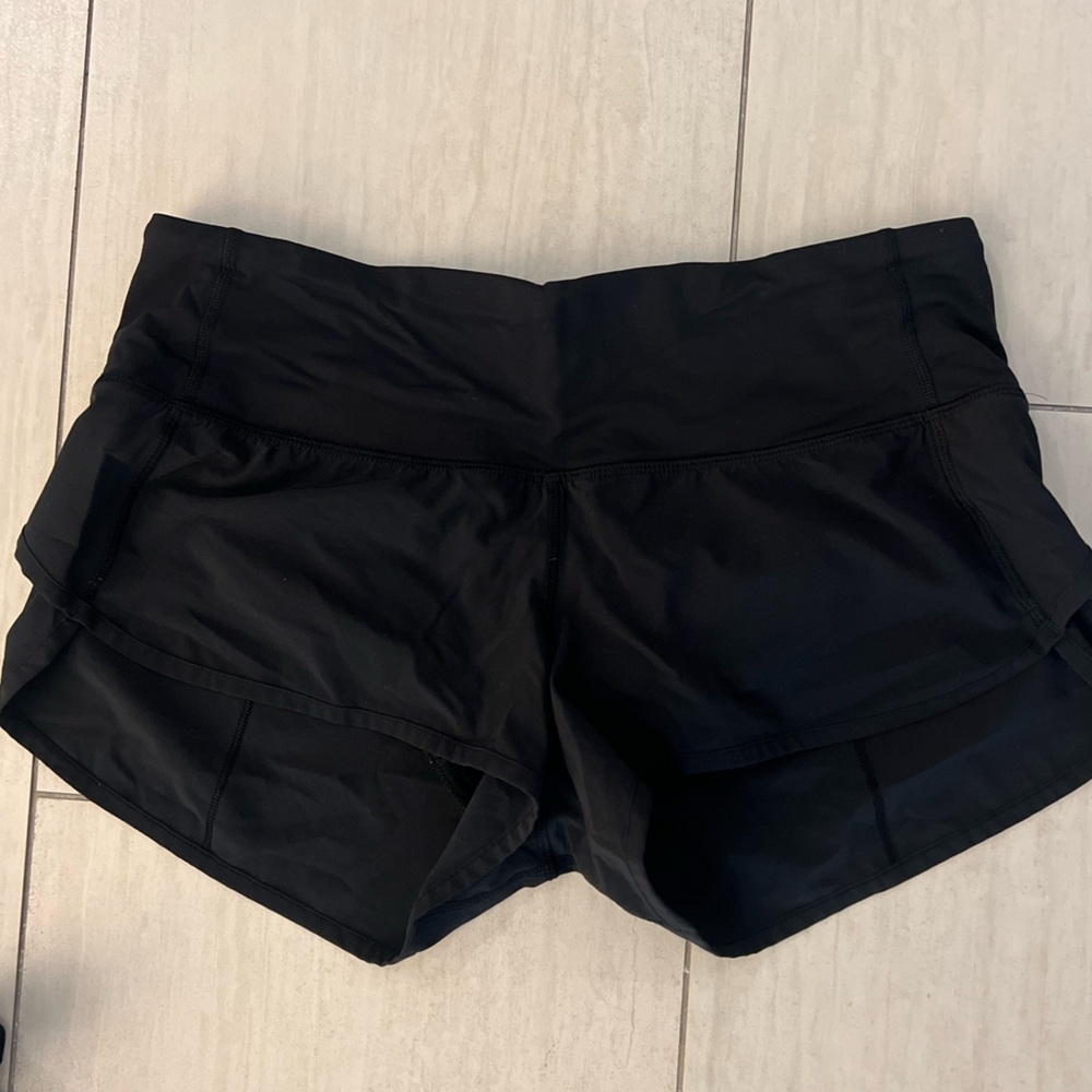 Lululemon running shorts size 6